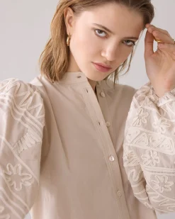 Hot Blouse with embroidered sleeves Blusen