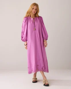 Online Feminin dress with embroidery Kleider