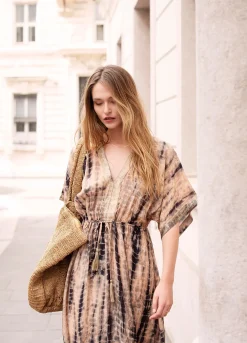 Online Flowy maxi dress Kleider