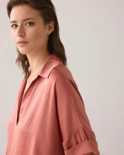 Fashion Shiny top with V slit Oberteile & T-shirts