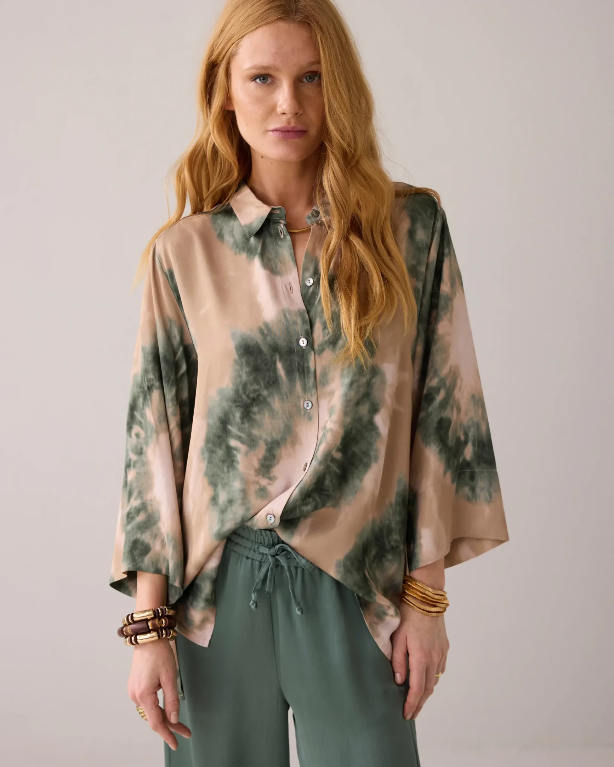 Online Tie-dye shirt blouse made of Ecovero fabric Blusen