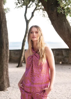 Sale Top with twisted neckline Oberteile & T-shirts