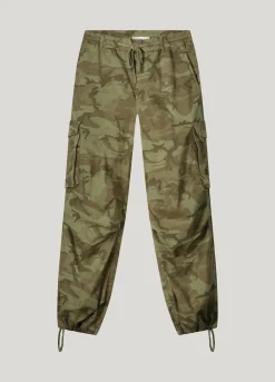 Fashion Trousers with camouflage print Hosen & Jumpsuits